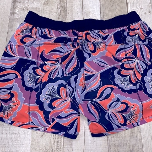 Lands End tropical floral shorts size 00 - Picture 7 of 8